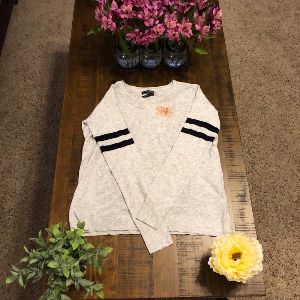 American Eagle long sleeve⭐️